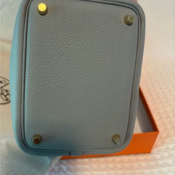 New Hermes Picotin 18 Lock Tote in Gris Pantin with Permabrass Hardware - Picture 4 of 11